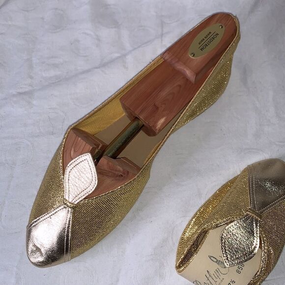 VINTAGE Bertlyn House Shoes Slippers Metallic Gold Stretchy Original Packaging - Picture 1 of 8